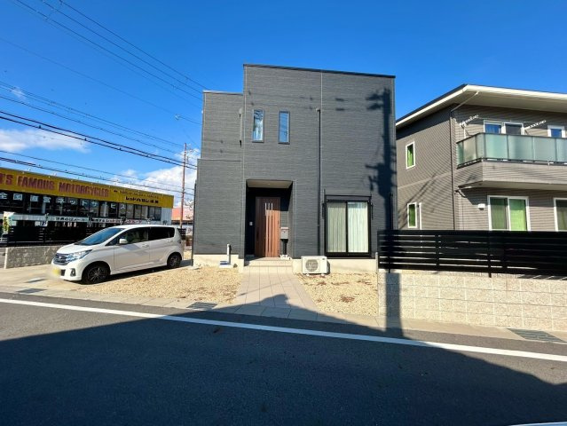 守山市水保町　中古戸建ての外観