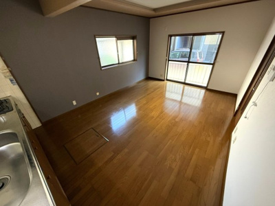 【居間・リビング】 | 西板持町7丁目貸家