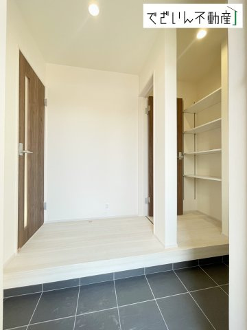 【玄関】 | Livele Garden.S寄居町(大字保田原)第１　新築住宅 | ≪1号棟≫
現地(2025年4月撮影)