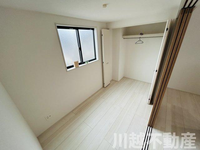 スーパーマーケット徒歩5分の洋室|面倒な住宅ローン手続き代行します。