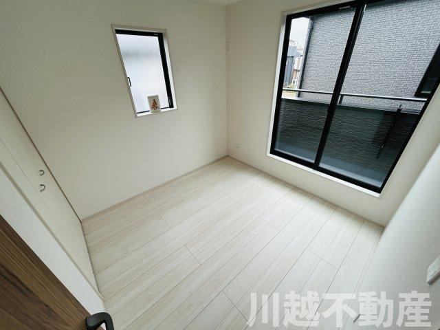 スーパーマーケット徒歩5分の洋室|物件探しから引き渡しまで全てお任せください