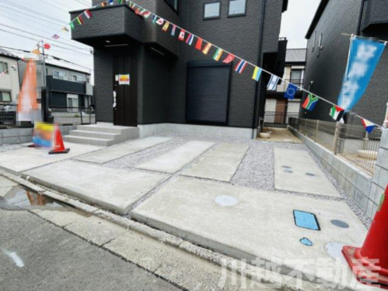 スーパーマーケット徒歩5分の駐車場|ドリンクサービスあります