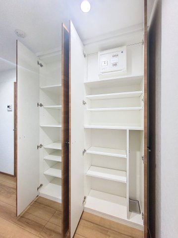EDIAN武蔵小山の収納|※同建物ほかのお部屋の写真です。