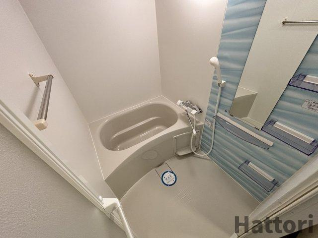 アドバンス江坂ラシュレの浴室