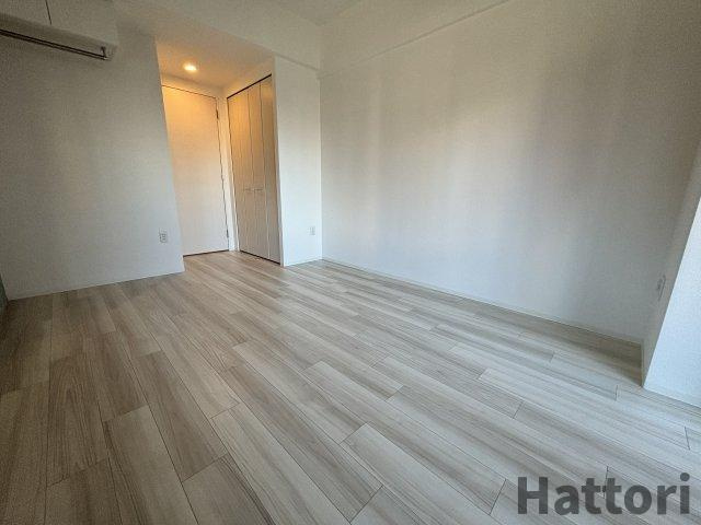 アドバンス江坂ラシュレの居間・リビング