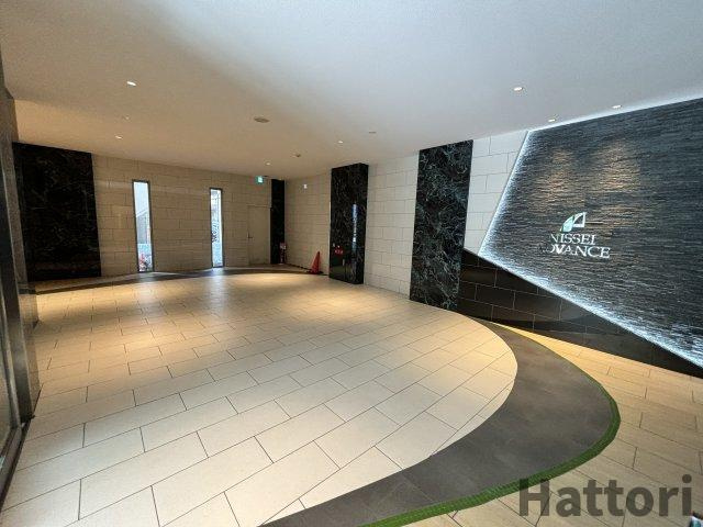 アドバンス江坂ラシュレのロビー