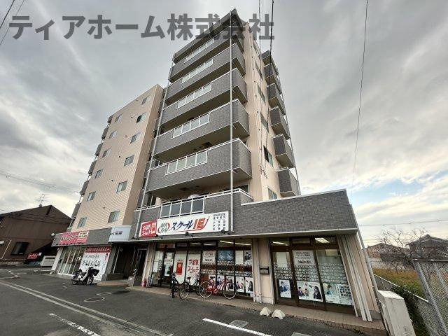 グランシャリオ桜井の外観
