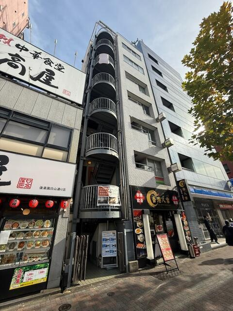 文京区本郷１丁目の店舗一部