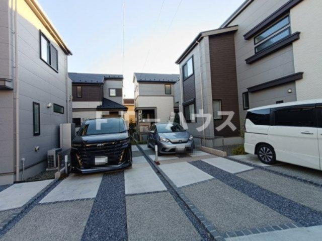 藤崎5丁目戸建の駐車場