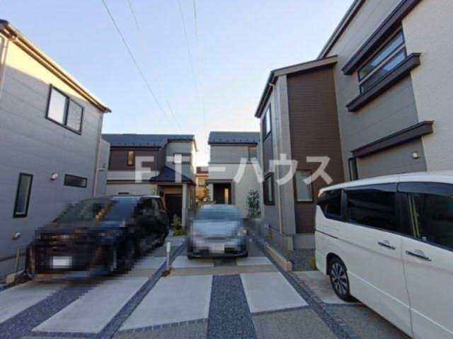 藤崎5丁目戸建の駐車場