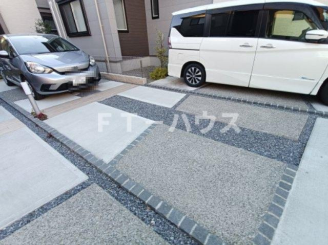 藤崎5丁目戸建の駐車場