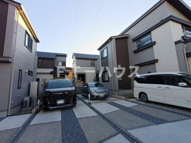 藤崎5丁目戸建の駐車場