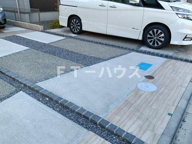 藤崎5丁目戸建の駐車場