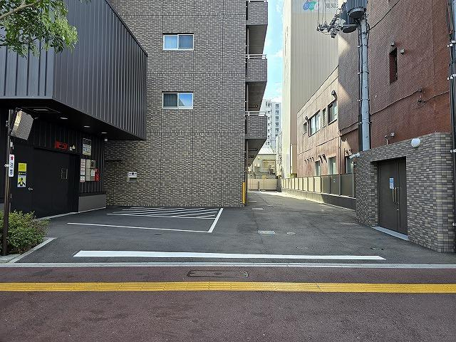 ロイヤルガーデン追手筋の駐車場