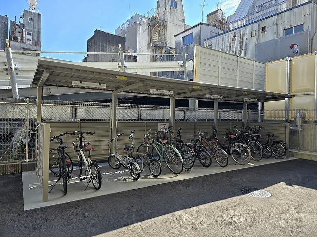 ロイヤルガーデン追手筋の駐輪場