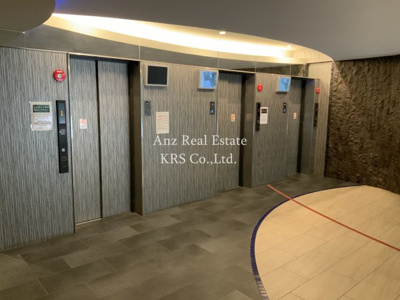 【その他共用部分】 | セレニテ本町グランデ | 3基のエレベーターで混雑時もスムーズ！