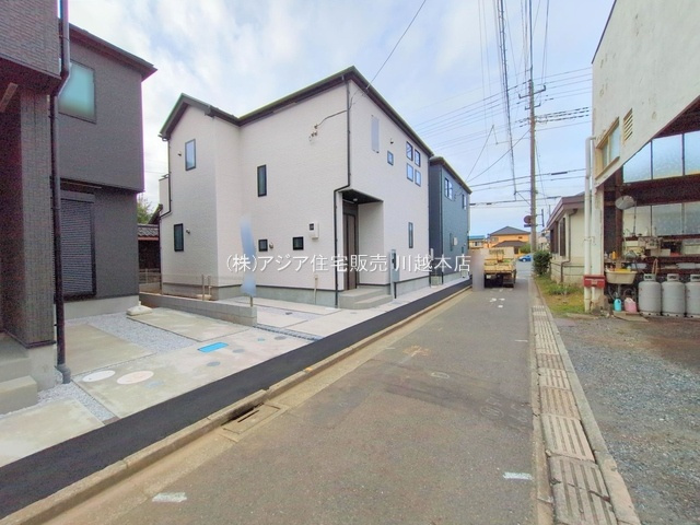 月々１１万円台～　新築戸建　川越市六軒町の前面道路含む現地写真|2号棟