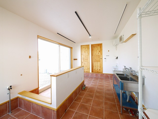 佐紀町店舗の内装