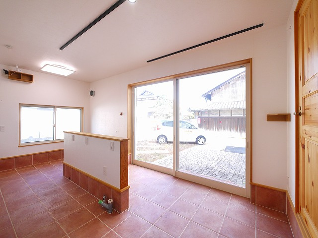 佐紀町店舗の内装