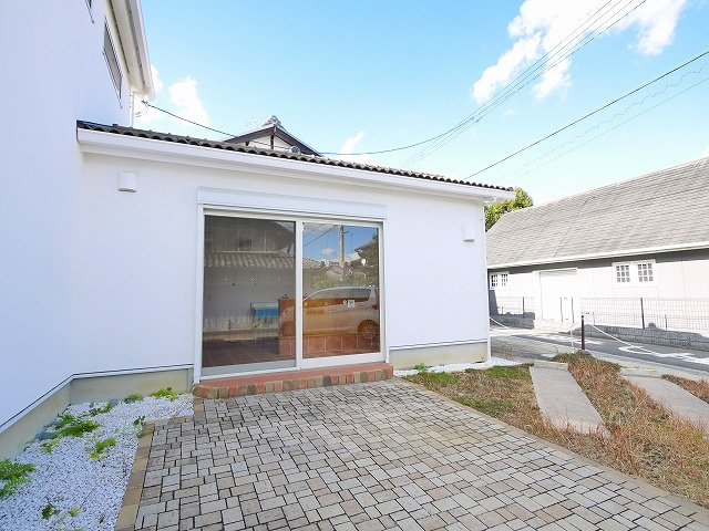 佐紀町店舗の外観