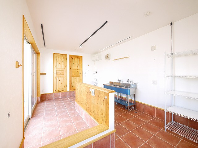 佐紀町店舗の内装