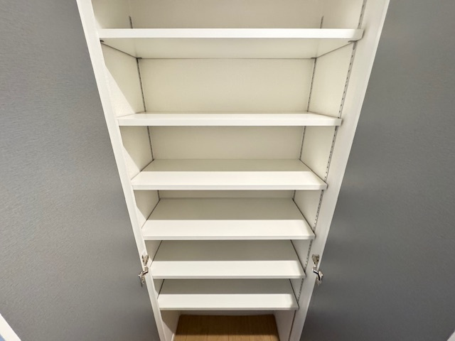 アリビオサカイタカマツの内装