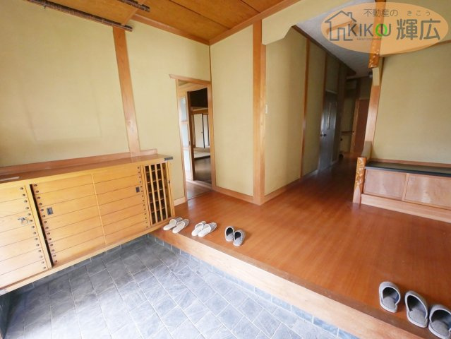 【玄関】 | 高砂市中島1丁目　中古戸建