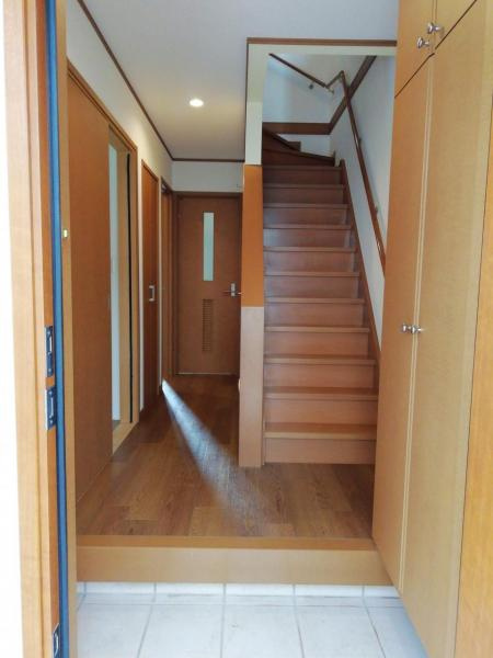 豊橋市内張町の玄関|玄関・ホール