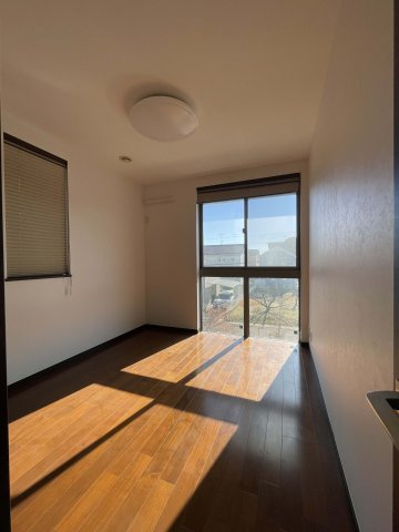 龍ヶ崎市白羽　住友林業施工物件の洋室