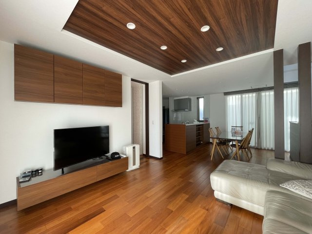 龍ヶ崎市白羽　住友林業施工物件の居間・リビング