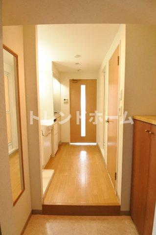 エスリード新梅田の玄関|選べる家電プランあり！！