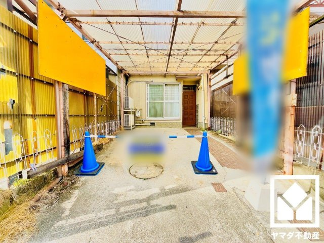 伏見区羽束師志水町の駐車場