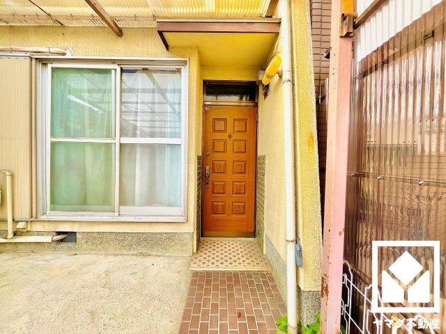 伏見区羽束師志水町の玄関