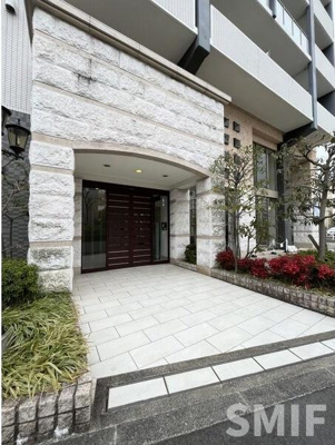 【エントランス】 | Dolce Vita 新大阪