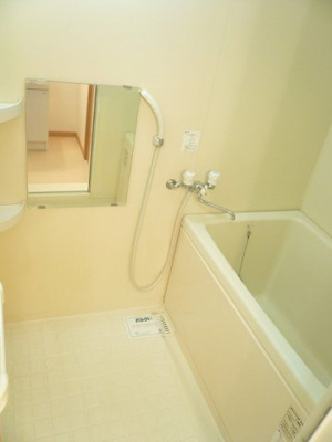 【浴室】 | ヴィラエミネンス　Ｂ | お風呂で日々の疲れを落としましょう