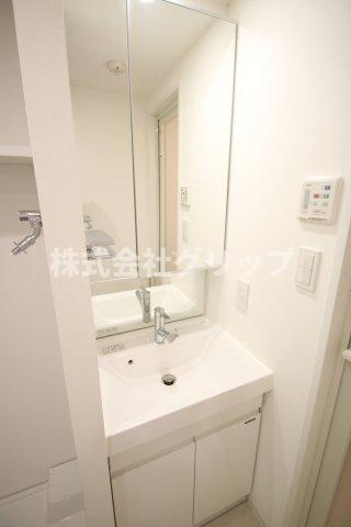 マキシヴ阪東橋ツインイーストの独立洗面台