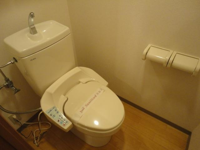 パレスさくらんぼのトイレ|シャワー付トイレ