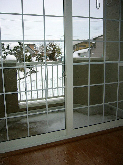 ジェイ・シェスタのバルコニー|その他