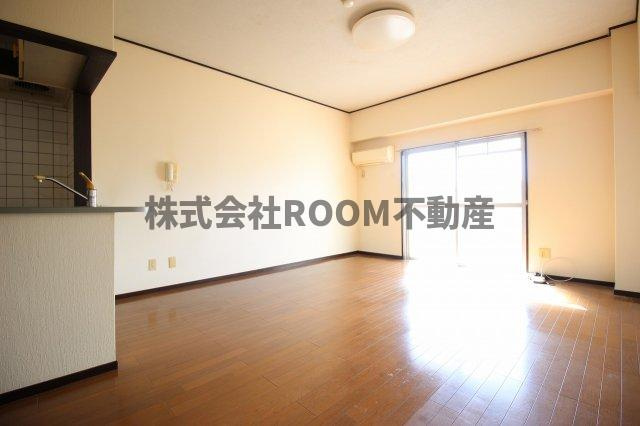 立野マンションの居間・リビング|使いやすいリビングです