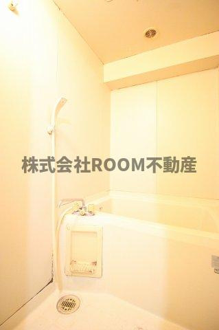 立野マンションの浴室|コンパクトで使いやすいお風呂です