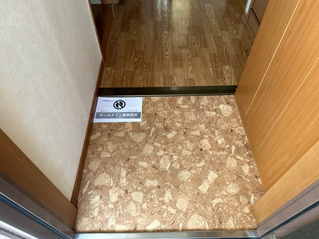 サンパレスの玄関