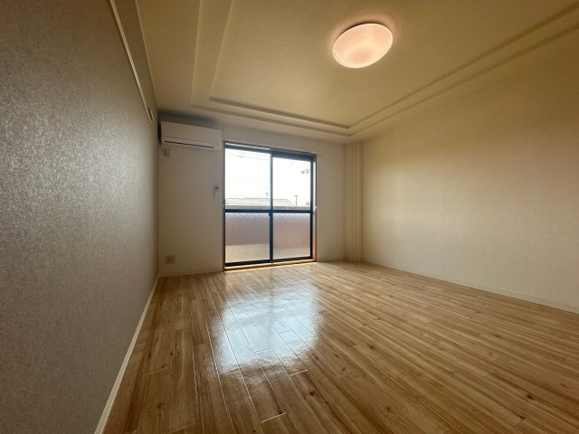 サンパレスの寝室