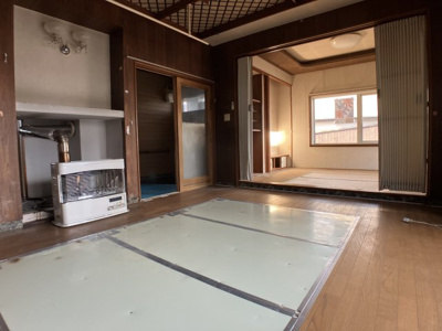 【居間・リビング】 | 愛国東３丁目売家