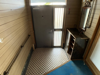 【玄関】 | 愛国東３丁目売家