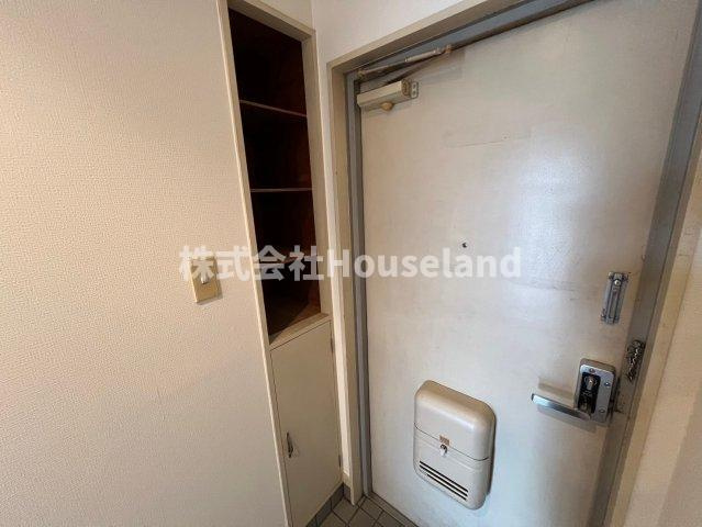 シティパル秋月の玄関