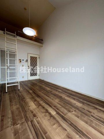 シティパル秋月の洋室