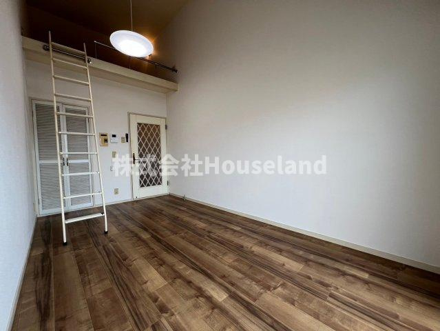 シティパル秋月の洋室