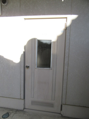 【その他】 | タウニィテナント | 店舗勝手口