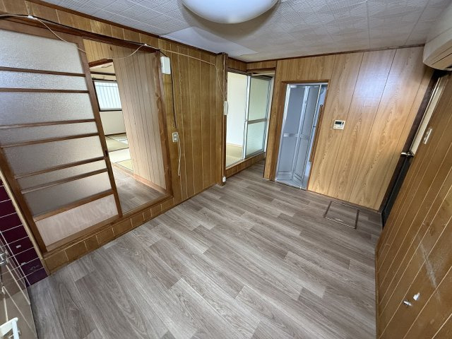 大和高田市有井戸建の居間・リビング