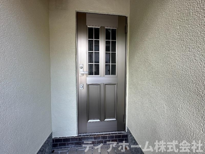 大和郡山市小泉町戸建のエントランス